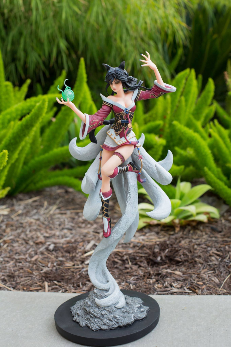 Illustration for article titled Riot Delays League Of Legends Statue Because Fans Hate Its Face
